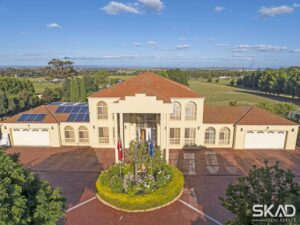 30 The Panorama, MICKLEHAM, VIC 3064 AUS