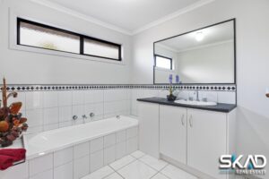 50 Captain Pearson Drive, MICKLEHAM, VIC 3064 AUS