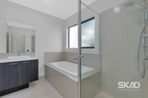 9 Boglis Avenue, WOLLERT, VIC 3750 AUS
