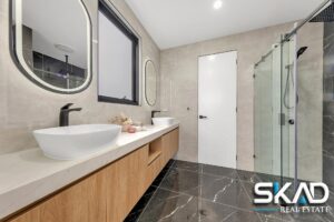 59 Leyburn Parade, WOLLERT, VIC 3750 AUS