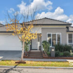 24 Bellinger Circuit, CRAIGIEBURN, VIC 3064 AUS