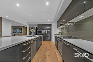 14 Asbury Street, CRAIGIEBURN, VIC 3064 AUS