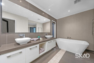 14 Asbury Street, CRAIGIEBURN, VIC 3064 AUS