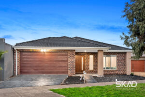 13 Treeline Grange, WOLLERT, VIC 3750 AUS