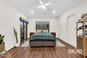 15 Emblem Way, CRAIGIEBURN, VIC 3064 AUS