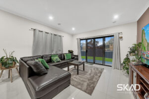 15 Emblem Way, CRAIGIEBURN, VIC 3064 AUS