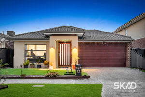 15 Emblem Way, CRAIGIEBURN, VIC 3064 AUS