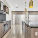 60 Scenery Drive, CRAIGIEBURN, VIC 3064 AUS