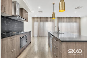 60 Scenery Drive, CRAIGIEBURN, VIC 3064 AUS