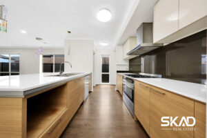 95 Moor Park Drive, CRAIGIEBURN, VIC 3064 AUS