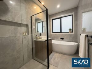 39 Kurrajong Road, MICKLEHAM, VIC 3064 AUS