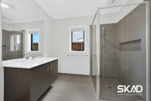 5 Hardwood Grove, DONNYBROOK, VIC 3064 AUS