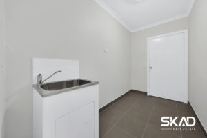 5 Hardwood Grove, DONNYBROOK, VIC 3064 AUS