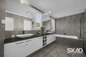 8 Kempen Road, DOREEN, VIC 3754 AUS