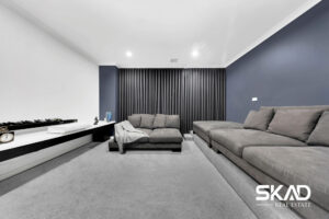 8 York Parade, WOLLERT, VIC 3750 AUS