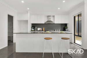 17 Ambition Drive, GREENVALE, VIC 3059 AUS