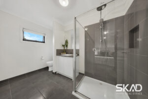 17 Ambition Drive, GREENVALE, VIC 3059 AUS