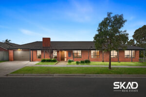 1 Simmington Circuit, GREENVALE, VIC 3059 AUS
