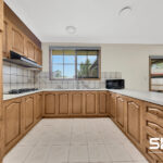 1 Simmington Circuit, GREENVALE, VIC 3059 AUS
