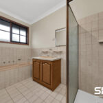 1 Simmington Circuit, GREENVALE, VIC 3059 AUS