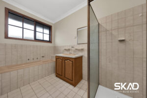 1 Simmington Circuit, GREENVALE, VIC 3059 AUS
