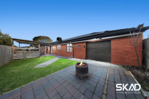 1 Simmington Circuit, GREENVALE, VIC 3059 AUS