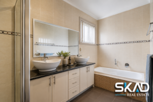 19 Valhalla Place, CRAIGIEBURN, VIC 3064 AUS