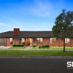 1 Simmington Circuit, GREENVALE, VIC 3059 AUS