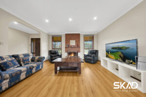 1 Simmington Circuit, GREENVALE, VIC 3059 AUS