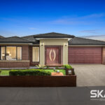 94 Charteris Drive, CRAIGIEBURN, VIC 3064 AUS