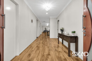 94 Charteris Drive, CRAIGIEBURN, VIC 3064 AUS