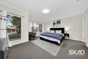 94 Charteris Drive, CRAIGIEBURN, VIC 3064 AUS