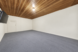 83 Alexander Avenue, THOMASTOWN, VIC 3074 AUS