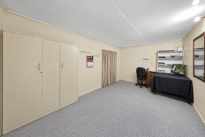 83 Alexander Avenue, THOMASTOWN, VIC 3074 AUS