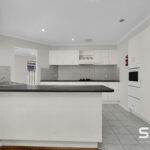 15 Columbia Circuit, BROADMEADOWS, VIC 3047 AUS