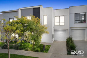 8 Newry Street, WOLLERT, VIC 3750 AUS