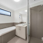 8 Newry Street, WOLLERT, VIC 3750 AUS